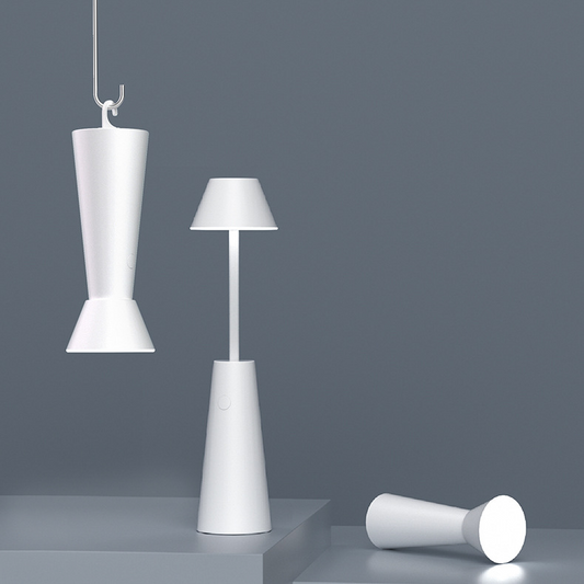 Multi-scene creative table lamp, extendable, with adjustable brightness.