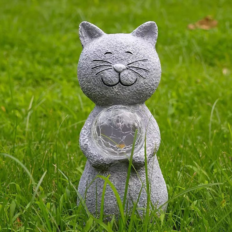 Garden Solar-Powered Cat Ornament